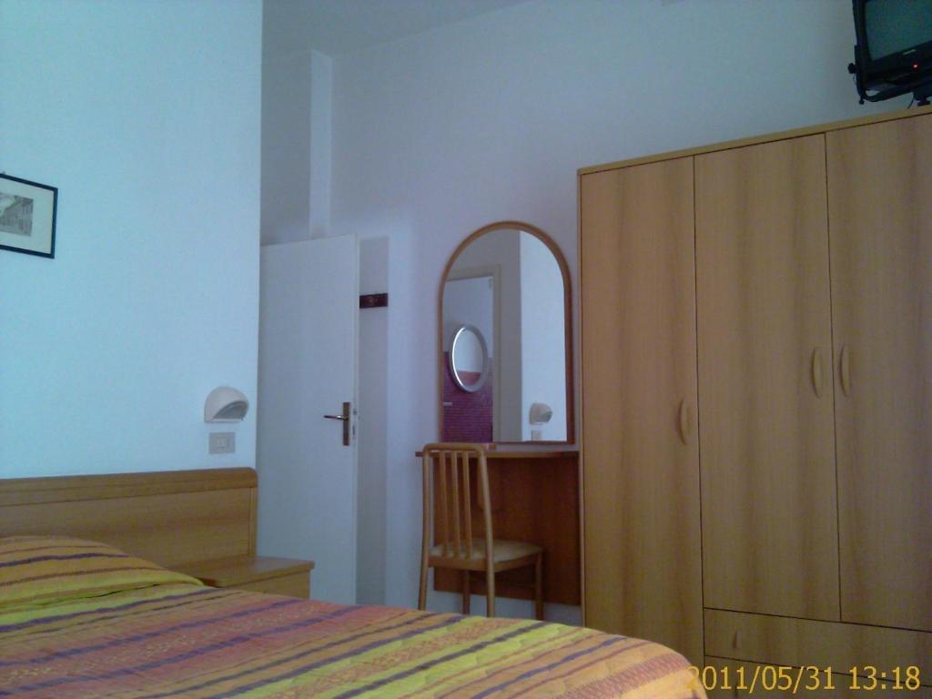Hotel Leda Ріміні Номер фото